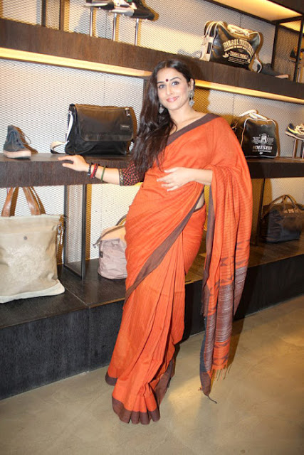 Bollywood Actress Vidya Balan Looking Hot In Orange Saree 4